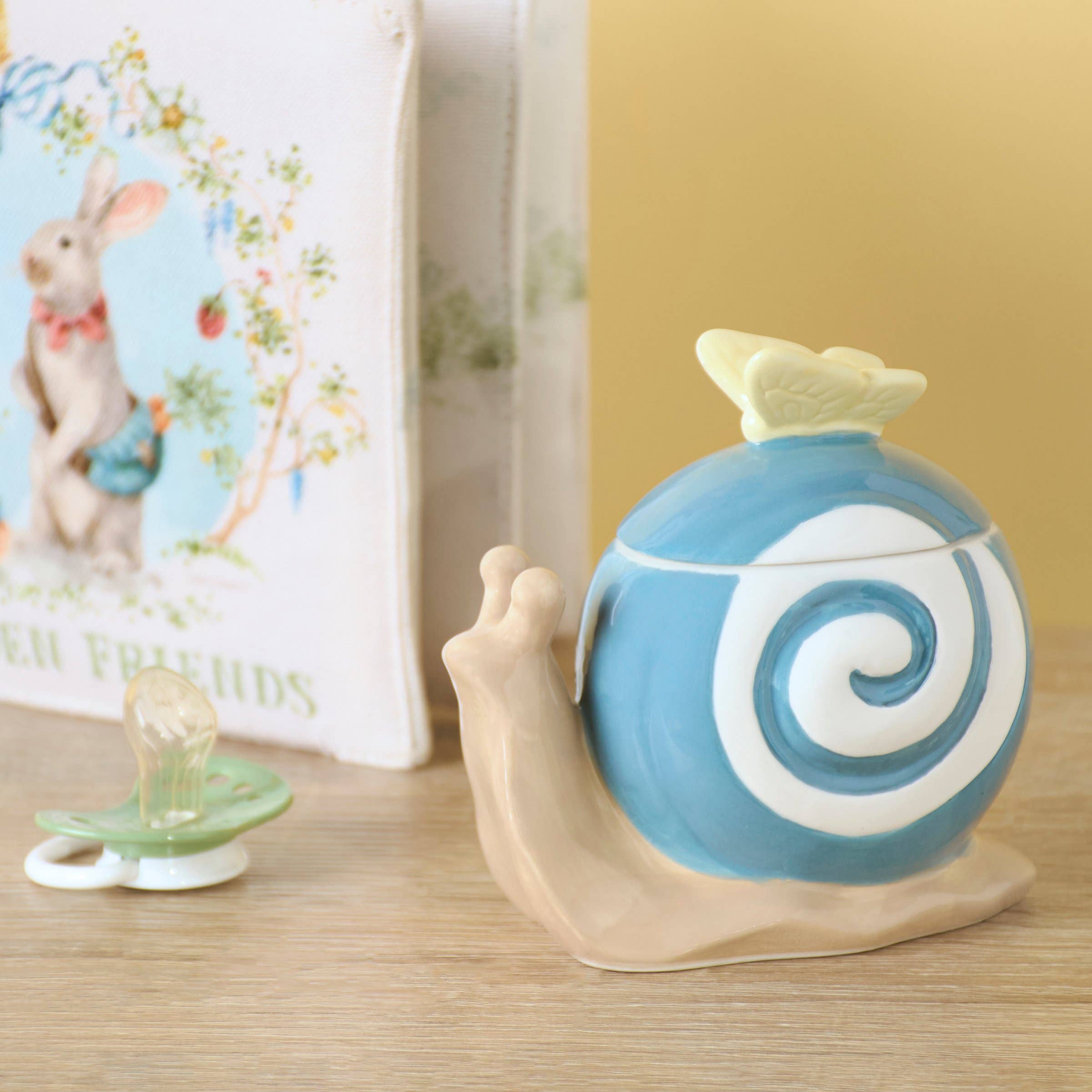 Snail Jar