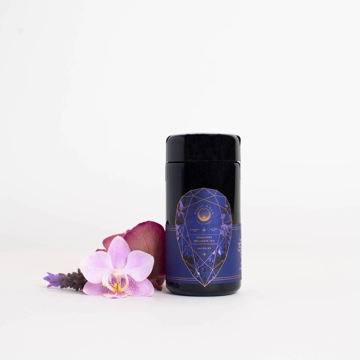 Sapphire: Apple-Plum-Spice White Tea for Self-Expression